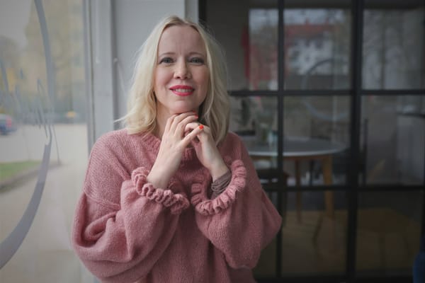 Johanna Koivun valmennuksessa asiantuntija oppi hurmaamaan lavalla