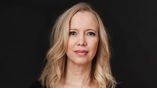Johanna Koivu – Kansainvälinen esiintymisvalmentaja, joka yhdistää näyttelijäntaiteen ja viestintäosaamisen